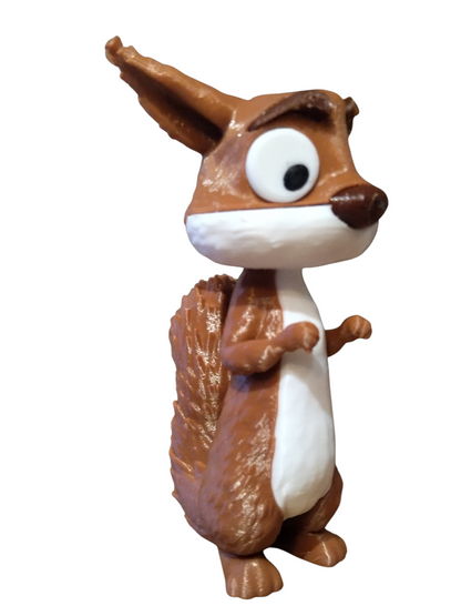 Ecureuil ami du loup Mal-Aimé