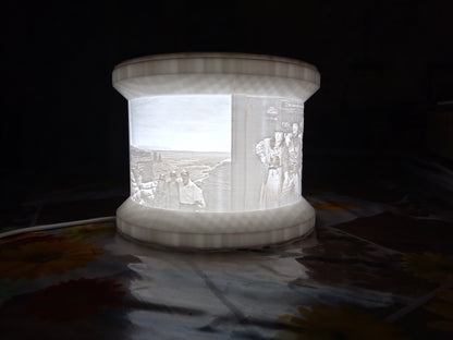 Curved lithophane