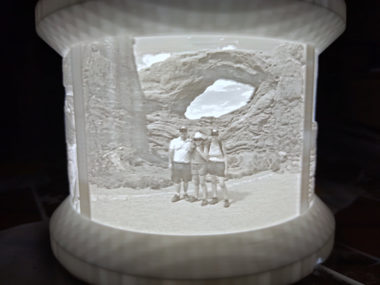 Curved lithophane