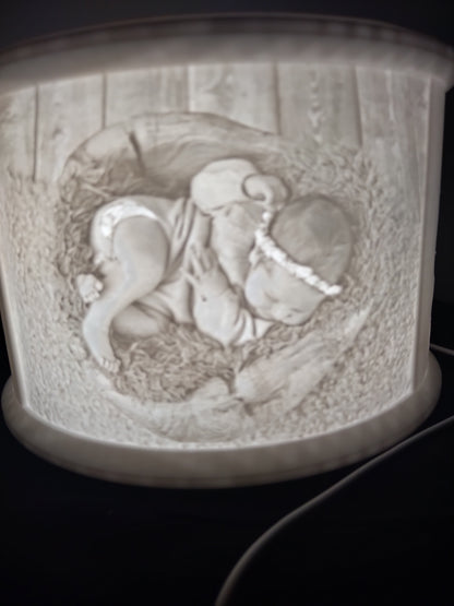 Curved lithophane