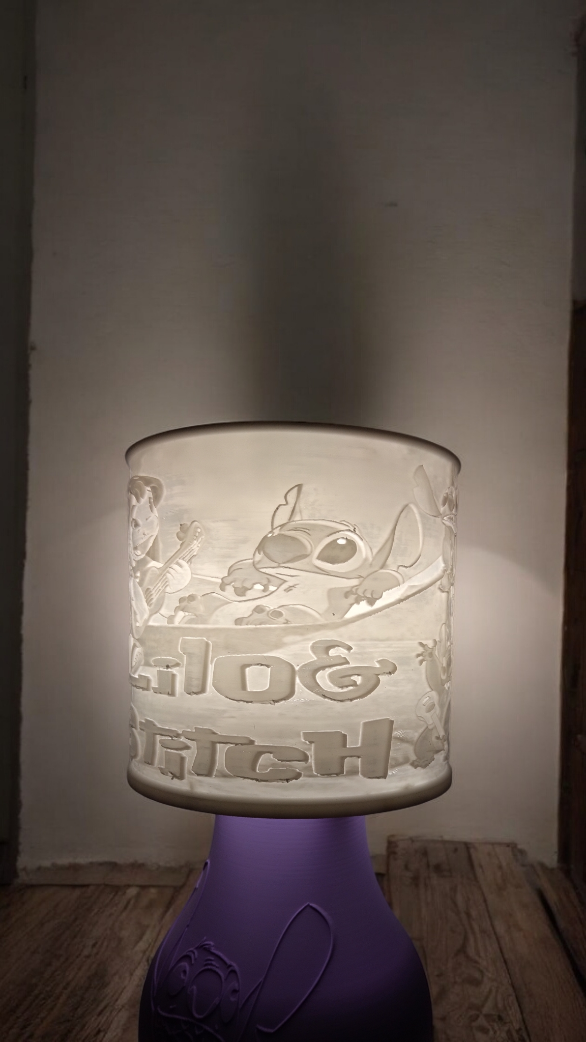 Lampe de chevet Lylo et Stitch