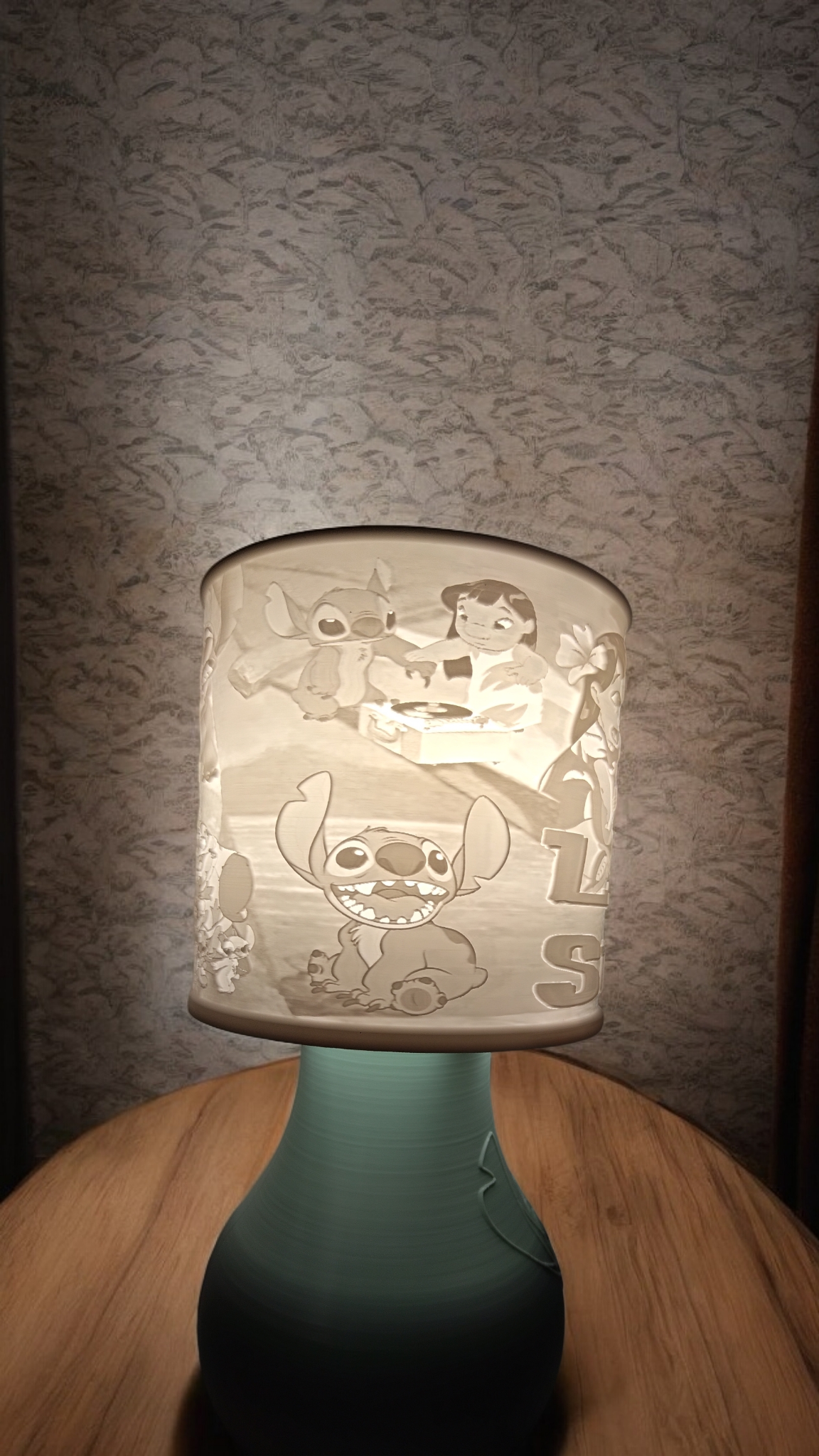 Lampe de chevet Lylo et Stitch