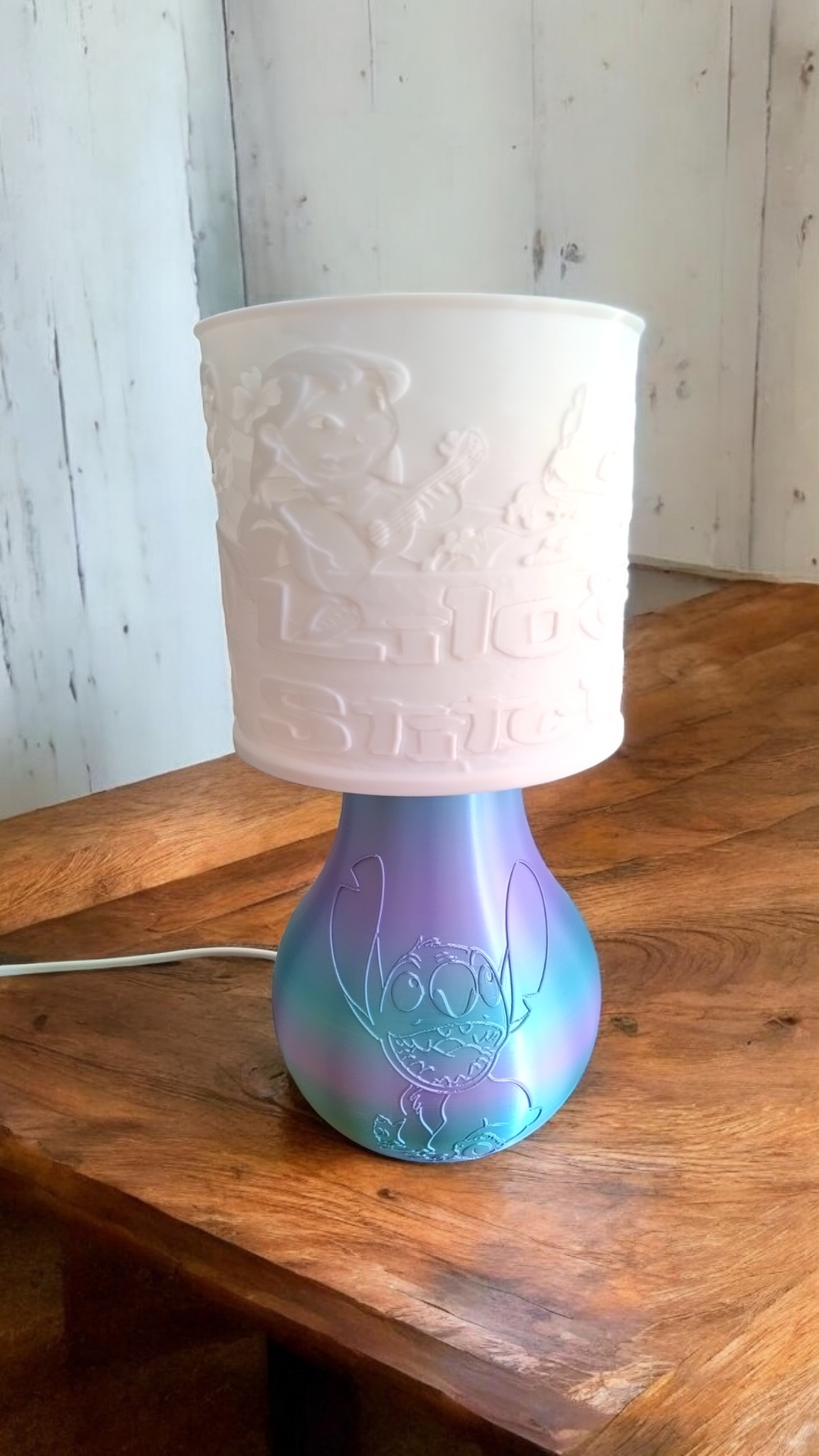 Lampe de chevet Lylo et Stitch